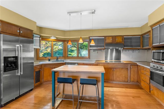 500 Laten Knight Road, Cranston, RI 02921
