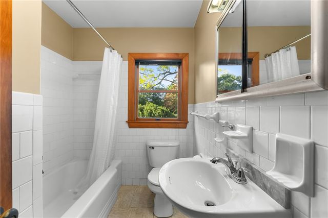 500 Laten Knight Road, Cranston, RI 02921