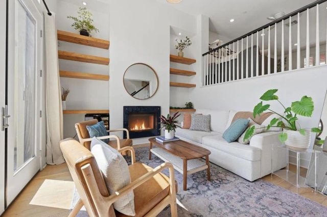 1678 Fairlead Avenue, Carlsbad, CA 92011