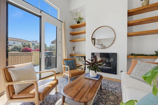 1678 Fairlead Avenue, Carlsbad, CA 92011