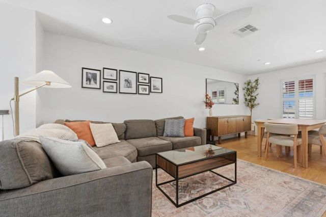 1678 Fairlead Avenue, Carlsbad, CA 92011