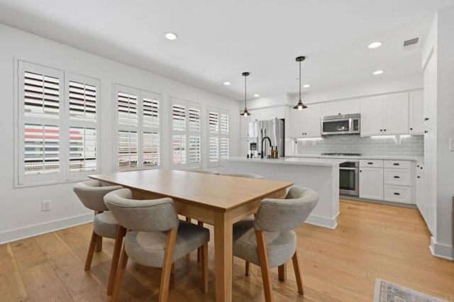 1678 Fairlead Avenue, Carlsbad, CA 92011