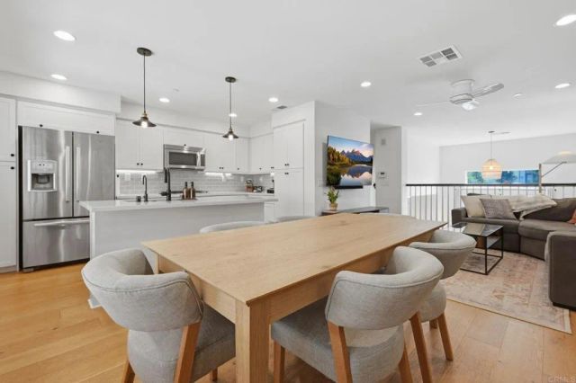 1678 Fairlead Avenue, Carlsbad, CA 92011