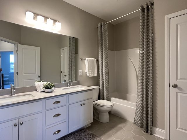 1208 Aberlour Aly, Antioch, TN 37013
