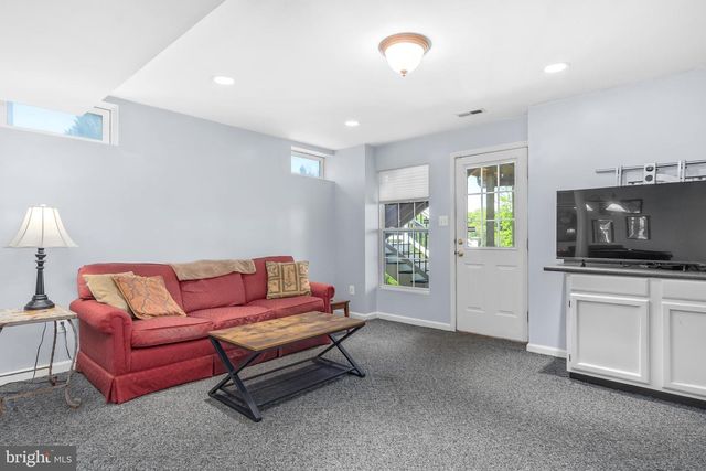 24 YOUNG BRANCH DR, Middletown, MD 21769