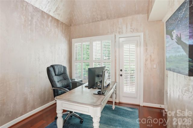 16219 Millsford Court, Charlotte, NC 28277