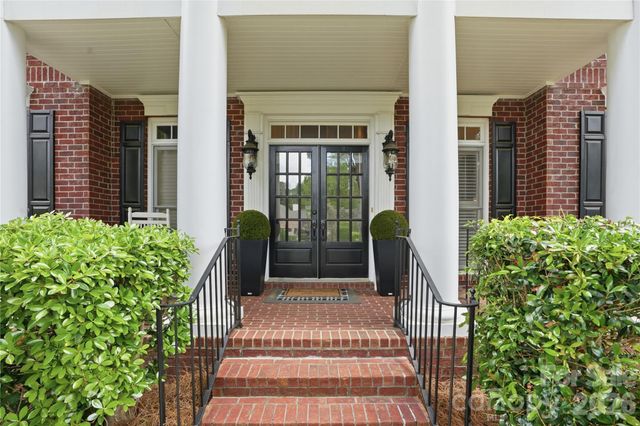 16219 Millsford Court, Charlotte, NC 28277