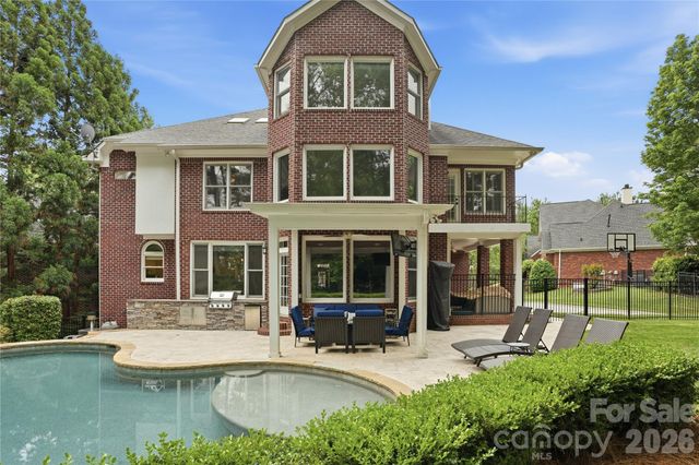 16219 Millsford Court, Charlotte, NC 28277