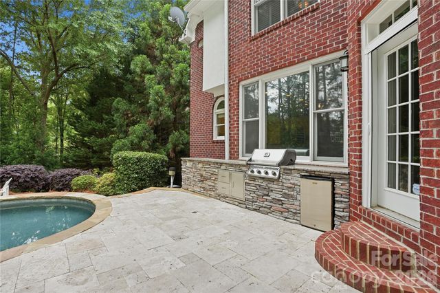 16219 Millsford Court, Charlotte, NC 28277