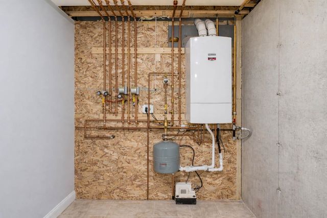 19 East Rd Unit 105, Fairfax, VT 05454