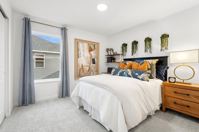 18340 Gladhurst Lane, Lakeville, MN 55068