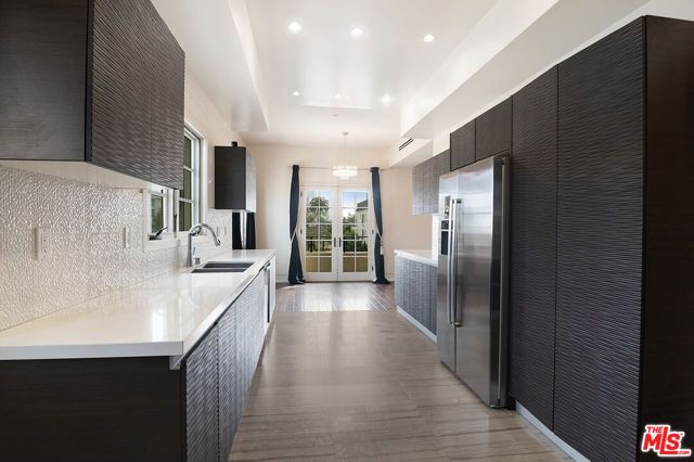 225 S Hamilton Drive 304, Beverly Hills, CA 90211