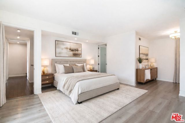 225 S Hamilton Drive 304, Beverly Hills, CA 90211