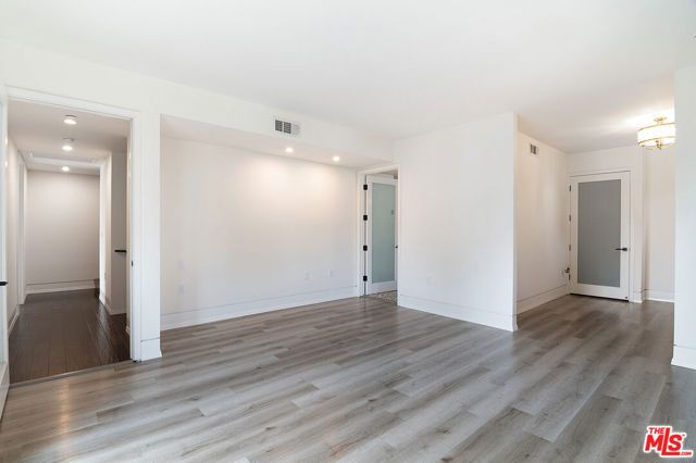 225 S Hamilton Drive 304, Beverly Hills, CA 90211