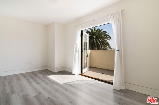 225 S Hamilton Drive 304, Beverly Hills, CA 90211