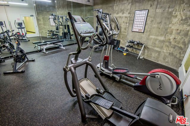 225 S Hamilton Drive 304, Beverly Hills, CA 90211