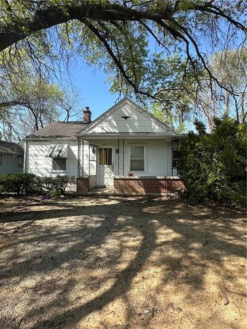 837 Spring Street