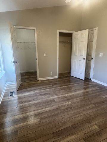 122 Wolverine Ct, Smyrna, TN 37167
