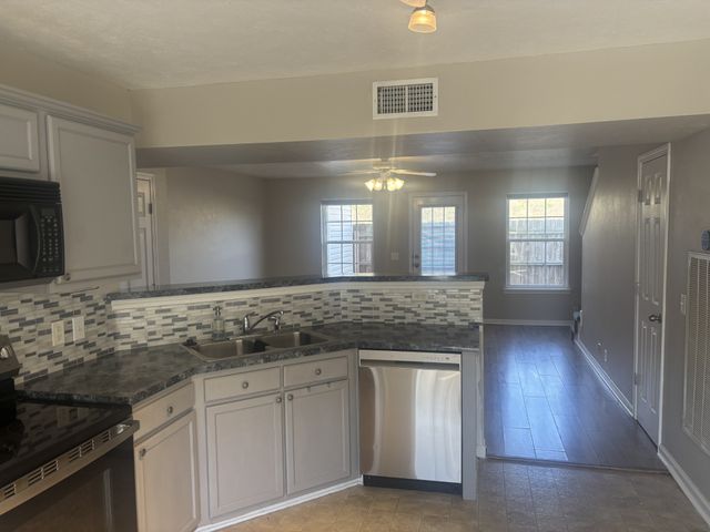 122 Wolverine Ct, Smyrna, TN 37167