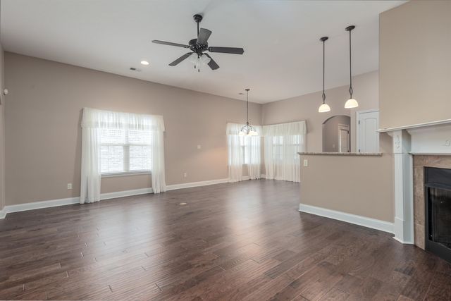 5891 FOXDALE LOOP, Southaven, MS 38672