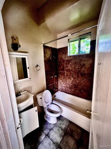 3012 Ohio Avenue, St Louis, MO 63118