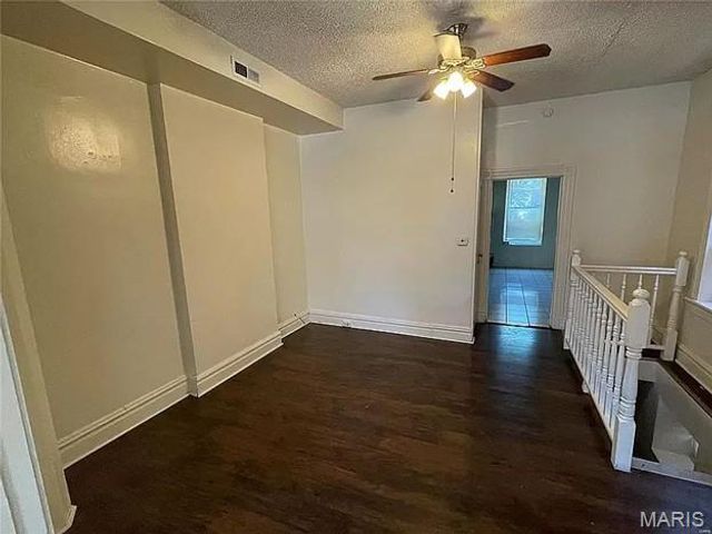 3012 Ohio Avenue, St Louis, MO 63118