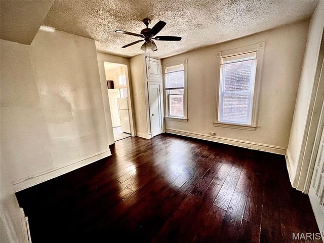 3012 Ohio Avenue, St Louis, MO 63118