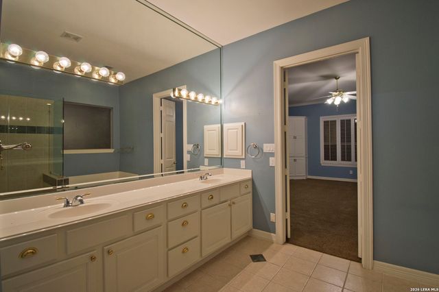 17323 Fountain Bluff Dr, San Antonio, TX 78248