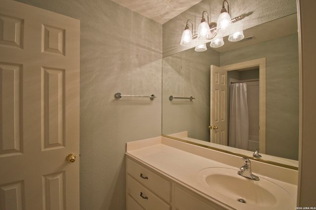 17323 Fountain Bluff Dr, San Antonio, TX 78248