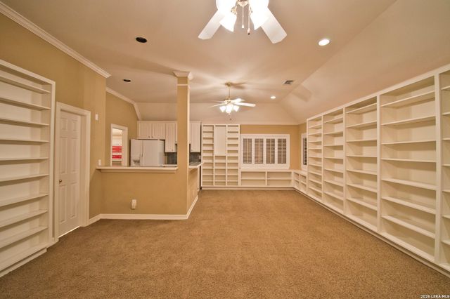 17323 Fountain Bluff Dr, San Antonio, TX 78248