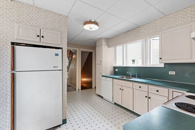 8A 3rd St, Medford, MA 02155