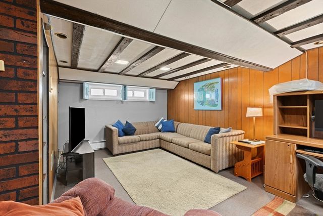 8A 3rd St, Medford, MA 02155