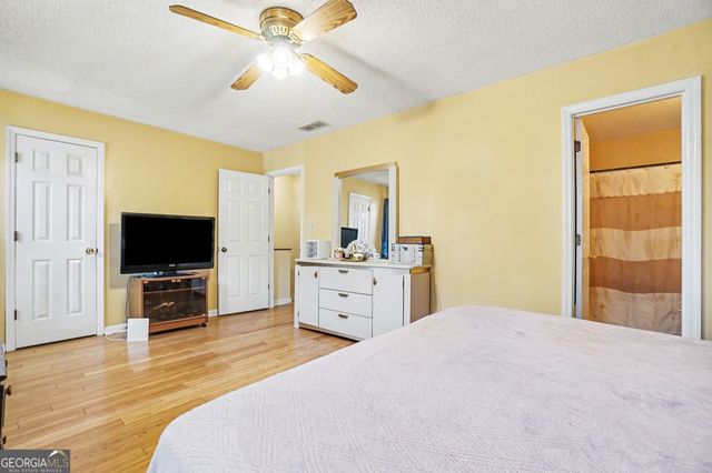 7965 Creekstone Way, Riverdale, GA 30274