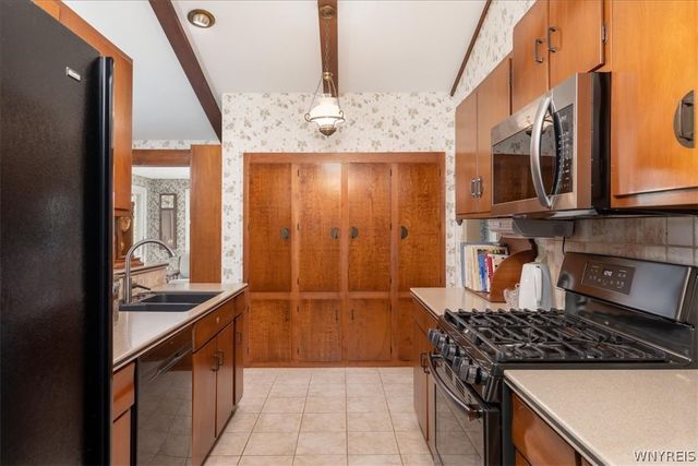 1273 Ransom Road, Lancaster, NY 14086