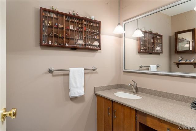1273 Ransom Road, Lancaster, NY 14086