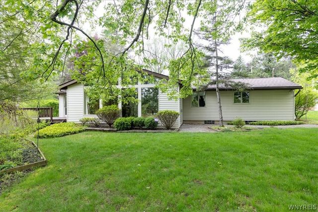 1273 Ransom Road, Lancaster, NY 14086