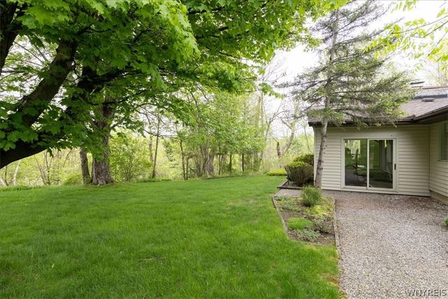1273 Ransom Road, Lancaster, NY 14086