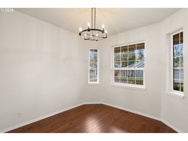 2136 Ne 52ND Ave, Hillsboro, OR 97124