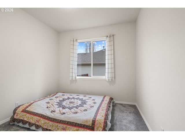 2136 Ne 52ND Ave, Hillsboro, OR 97124