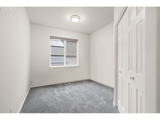 2136 Ne 52ND Ave, Hillsboro, OR 97124