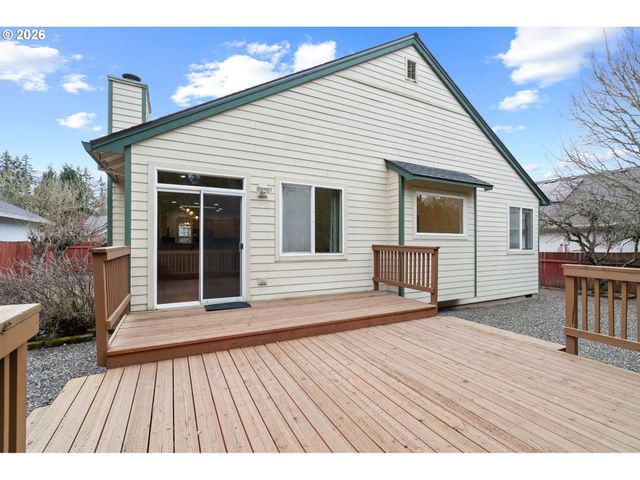 2136 Ne 52ND Ave, Hillsboro, OR 97124