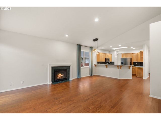 2136 Ne 52ND Ave, Hillsboro, OR 97124