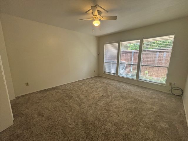 601 Westview Avenue 603, Fort Worth, TX 76107