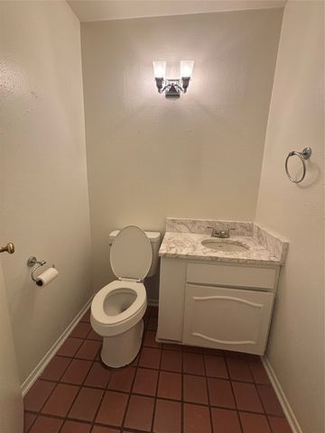 601 Westview Avenue 603, Fort Worth, TX 76107