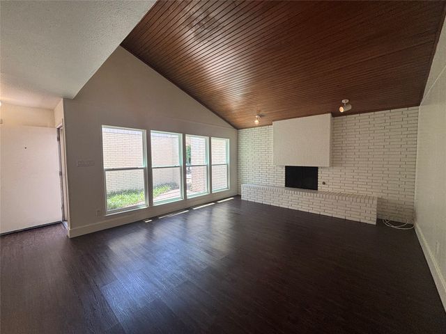 601 Westview Avenue 603, Fort Worth, TX 76107