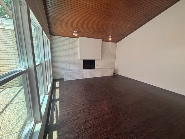 601 Westview Avenue 603, Fort Worth, TX 76107