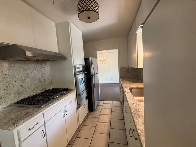 601 Westview Avenue 603, Fort Worth, TX 76107