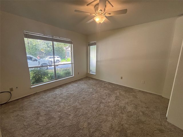 601 Westview Avenue 603, Fort Worth, TX 76107