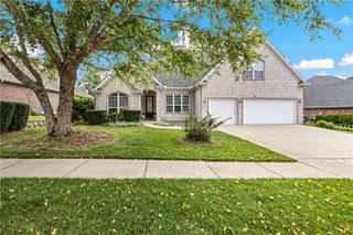 2005 Cherry Hills Drive, Fayetteville, AR 72701