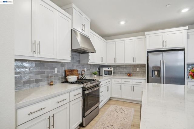 37231 Sand Bar Place, Newark, CA 94560